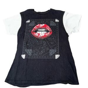 Entitee brand T-shirt black white mesh sleeves lip print diamonds SZ MD
